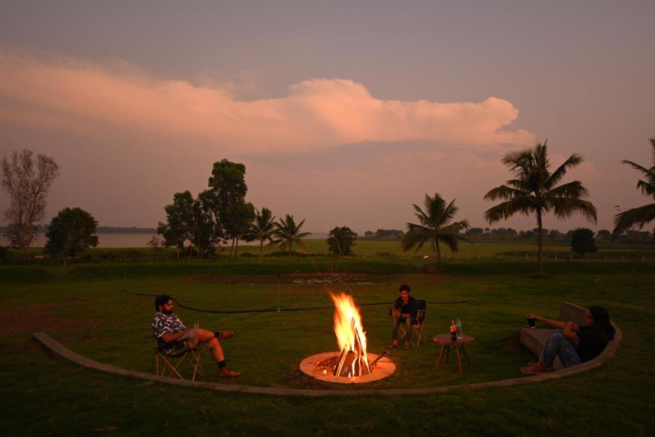 Fireflies Kabini Begūr Eksteriør bilde
